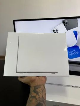 Macbook Air M3, 8gb de RAM, 256 SSD, 13.6? - Nota Fiscal - 1 Ano de Garantia Apple