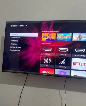 Vendo tv smart 21 polegadas nova no plástico 