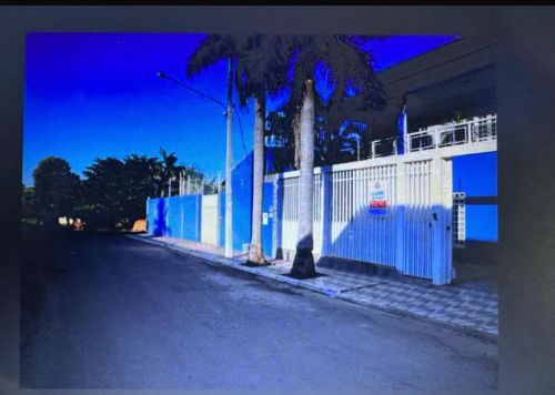 Vende e aluga sobrado jardim imperador Várzea Grande