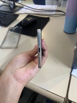 MOTOROLA EDGE 20 SEMI NOVO 