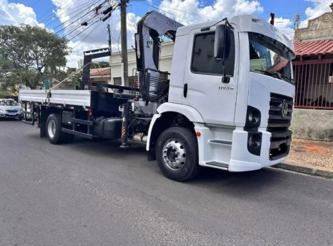 Vw 17-250 Constellation com Munck 