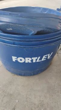 Tenho três caixas d'água de 1000 l fortlev