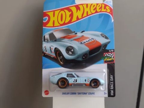 Hot Wheels - Shelby Cobra "Daytona" Coupe (Edição Gulf Racing)