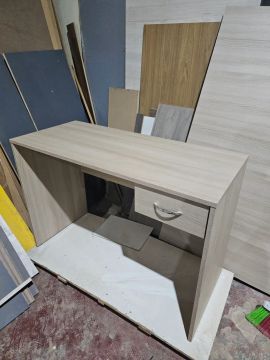 Escrivaninha de MDF com Gaveta - Amadeirado