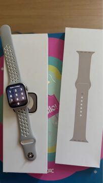 Apple Watch séries 9 starlight 