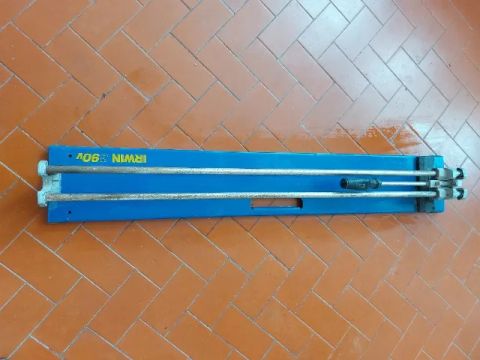 Cortador manual de pisos