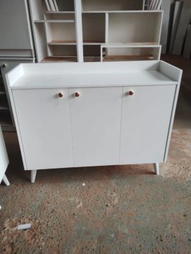 Aparador branco novo em mdf