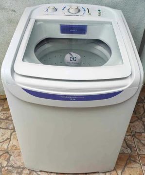 Máquina de Lavar Roupa Electrolux 15kg Turbo Economia
