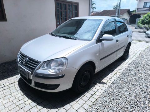 Polo Sedan 2009 completo 