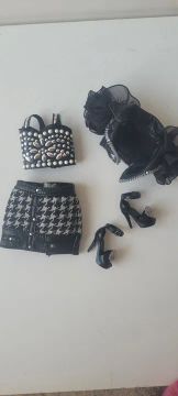 Lote roupas Shanelle Shadow High/Rainbow High