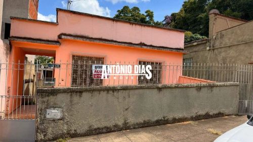 Casa com entrada Independente no Bairro Costa Carvalho
