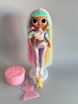 Boneca LOL Surprise OMG Series 4 -  Rainbowlicious