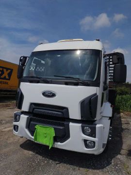Caminhão Ford Cargo 2429