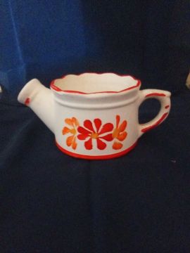 Caneca de cerâmica vintage com flores