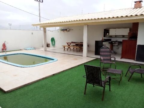 casa, temporada em Guriri com piscina, disponível para abrilseman santa, e dia do trabalho