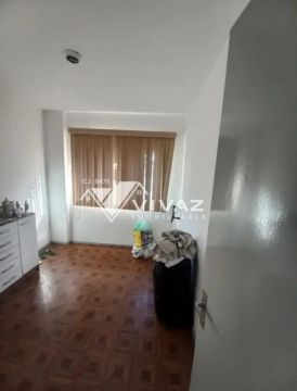 Excelente Apartamento de 02 Quartos e Vaga de Garagem em Madureira