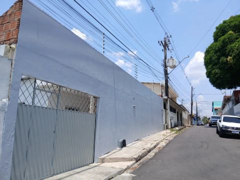 CJ AJURICABA, são 03 Suítes, com Poço Artesiano, Opção de Financiar