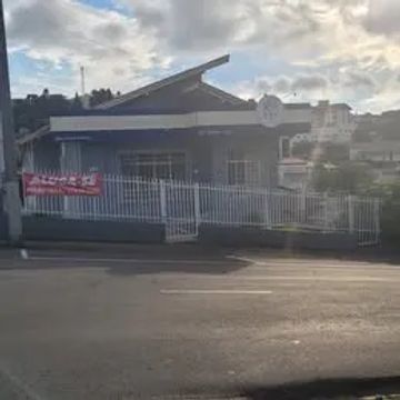 ALUGA-SE CASA COMERCIAL NO CENTRO DE SÃO BENTO DO SUL
