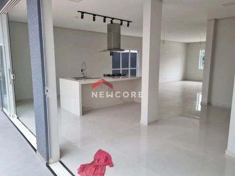 Casa de condomínio em Rua Victório Spinucci - Jardim Promeca - Várzea Paulista/SP