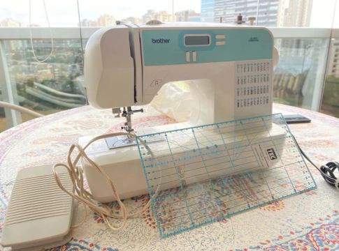MÁQUINA DE COSTURA BROTHER CE 4000