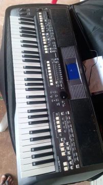 Venho Teclado Yamaha s670