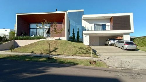 CASA EM CONDOMINIO