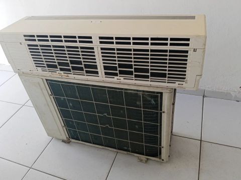 Vendo ar condicionado Elgin 18.000 BTUs 