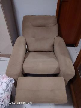 Poltrona confortável e reclinável I Passo cartão