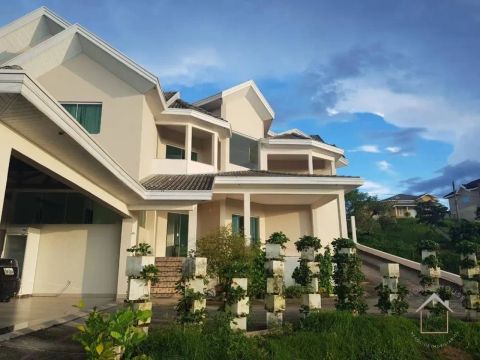 Casa Luxuosa em Condomínio Fechado com 7 dormitórios e 550 m2 - Alto Padrão - Jacarei - SP