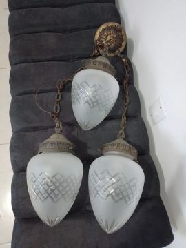 Lustre antigo 3 cúpulas