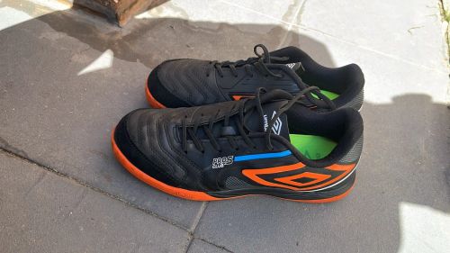 Umbro Pro 5