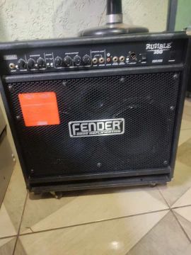 ? Fender Rumble 350 - Potência e Qualidade para Baixistas Exigentes! ?
