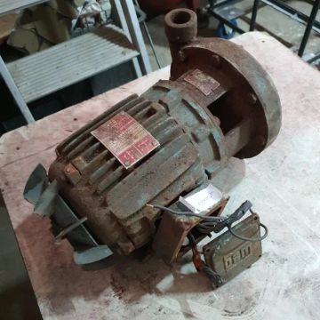 Bomba de agua 3 cv Trifasico Mark Weg