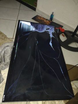 Tv42 recém comprada porém quebrou a tela 