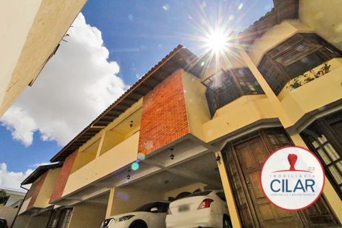Imobiliária Cilar Vende Sobrado 3 Quartos no Água Verde com 185,07m², Ref. 100774.001-CILA