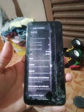 Celular K41S com Tela Quebrada