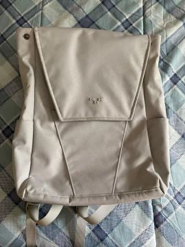 Mochila MAH cinza claro linda 