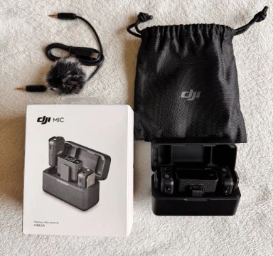 DJI MIC - Microfone de Lapela (2 TX + 1 RX + estojo de carregamento)