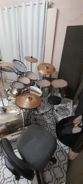 Vendo Bateria ODERY PRATOS SABIAN 