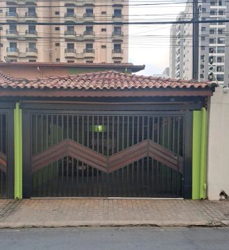 linda casa na Vila Galvão