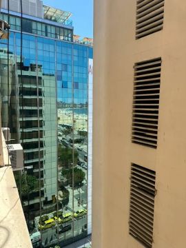 QUARTO E SALA COM DEPENDÊNCIA SEMI MOBILIADO NA QUADRA DA PRAIA EM COPACABANA
