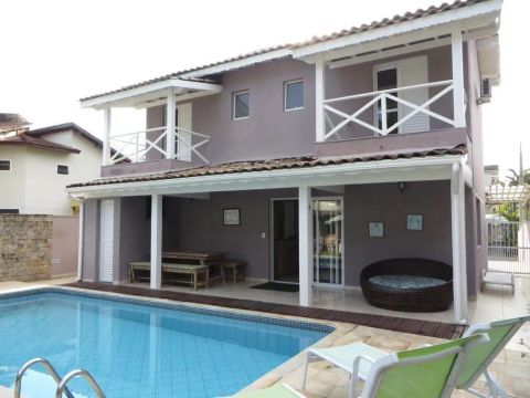 Casa de condomínio em Avenida Marjory da Silva Prado - Balneário Praia do Pernambuco - Gua