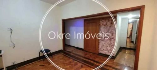 Apartamento : / Residencial / Glória