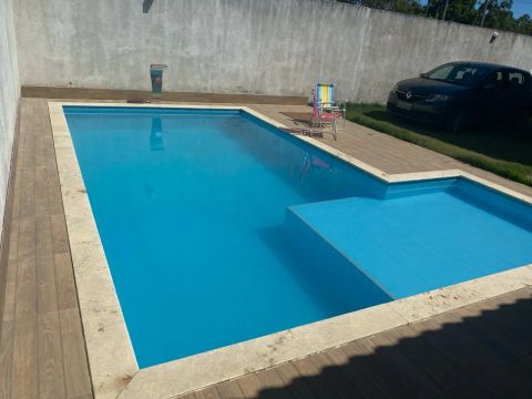 Casa com piscina para temporada