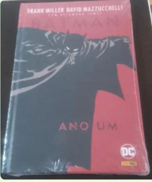 Batman: Ano Um - HQ capa dura LACRADA