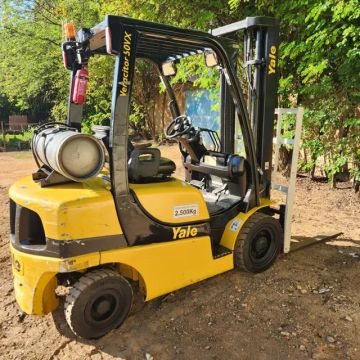 Empilhadeira Hyster yale capacidade de carga 2500 kg