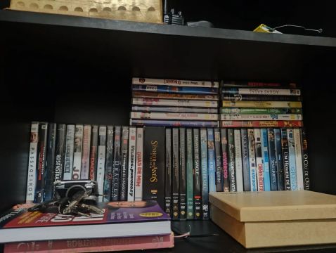 Coleção de Filmes em DVD - Diversos Títulos. 88 filmes ao todo
