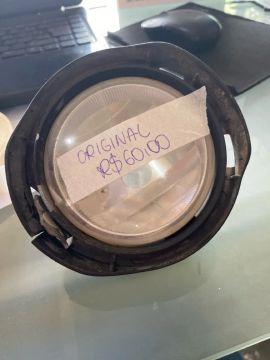 Farol de milha etios Original usado com detalhe R$ 60,00