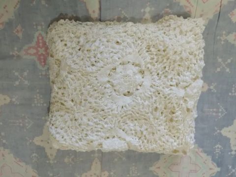 Colcha de Crochê de Linha de Seda Florida - Jogo com Várias Peças
