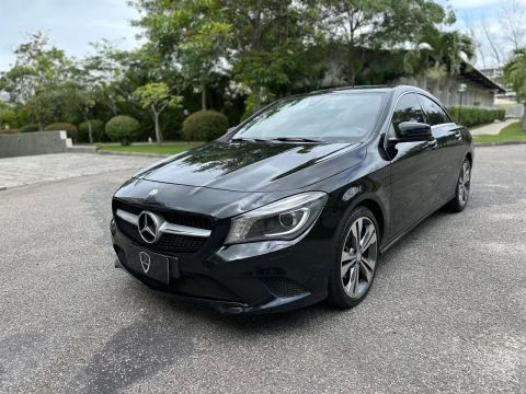 Mercedes CLA200 2015 Urban!! Impecável!! 